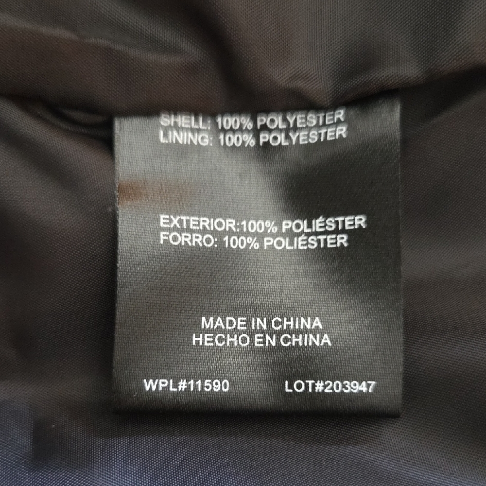 Weatherproof White and Black Sherpa Vest - Picture 8 of 13